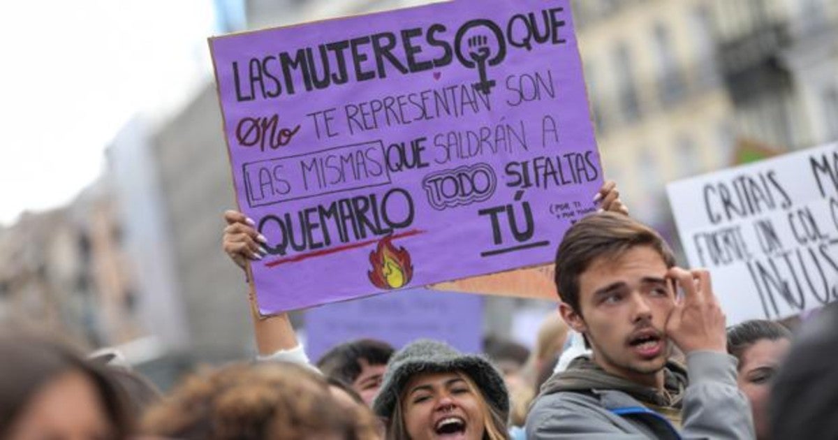 ABC: Feminismo ultra contra la mujer