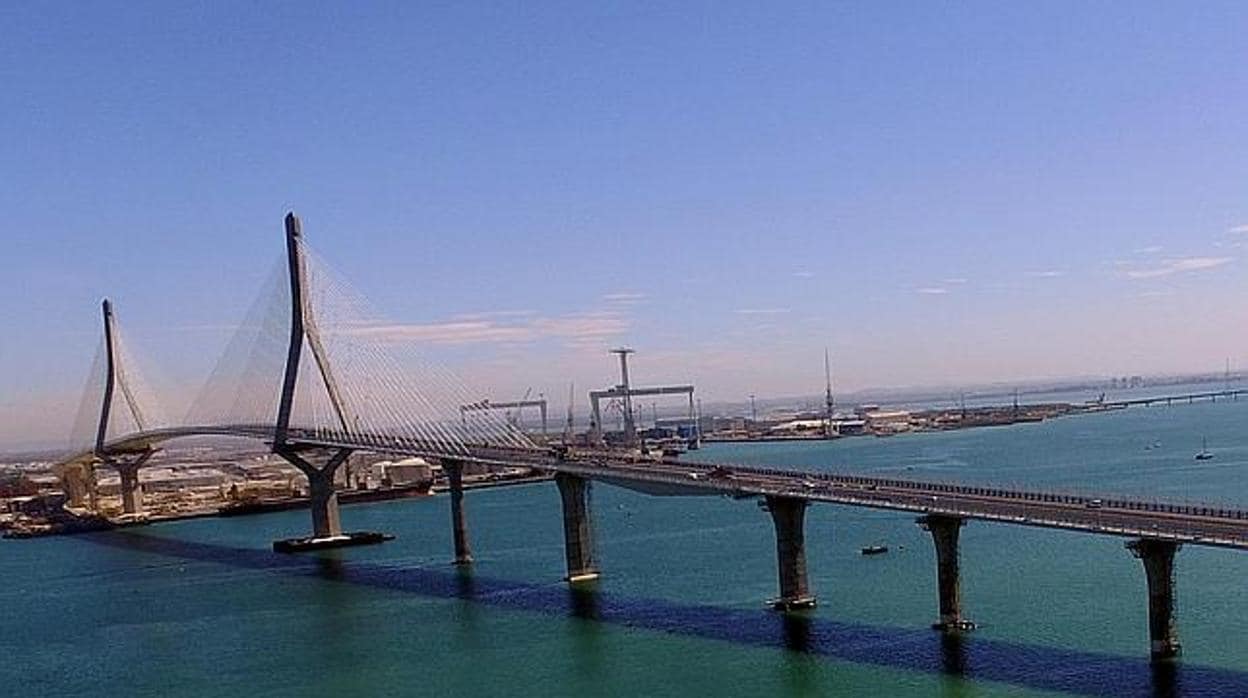 La Voz de Cádiz: El segundo puente y sus flecos
