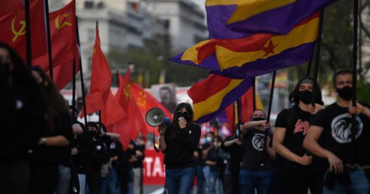 Luis Ventoso: La II República, loas a un fiasco