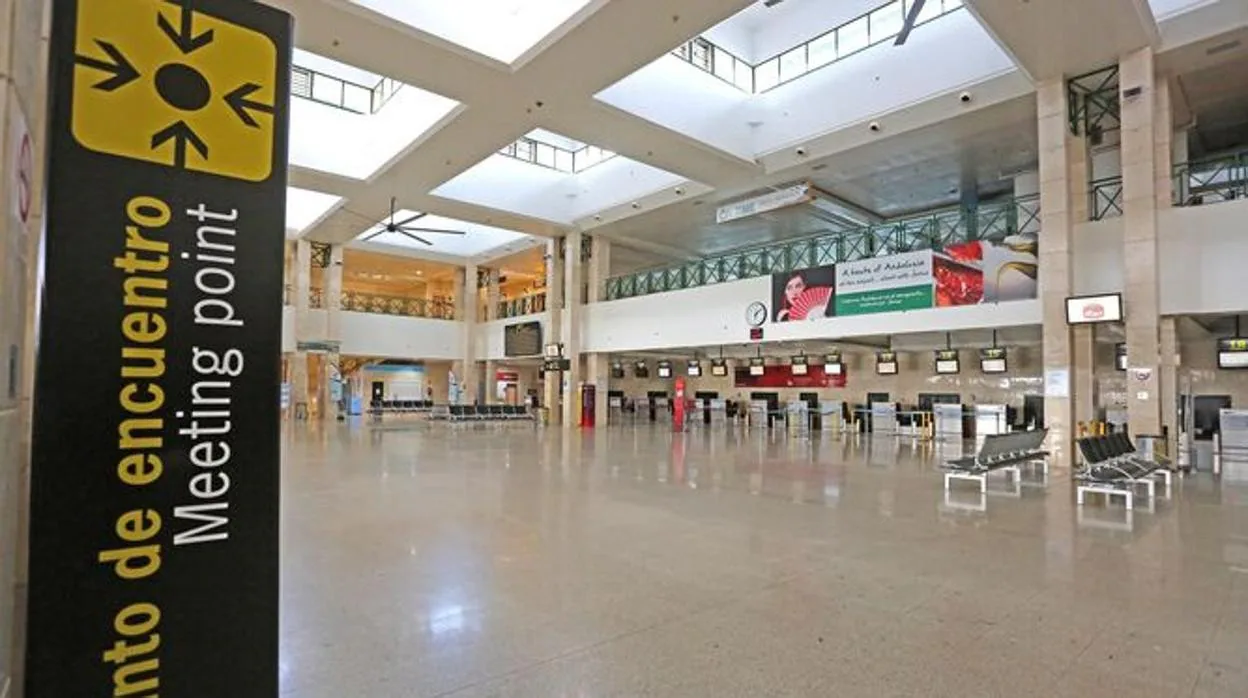 La Voz de Cádiz: El aeropuerto necesita alas