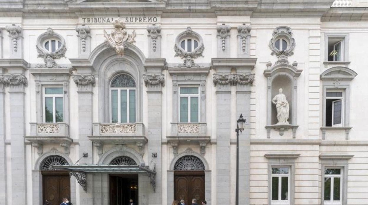 Álvaro Martínez: Juana, las &#039;Paquis&#039; y la ley