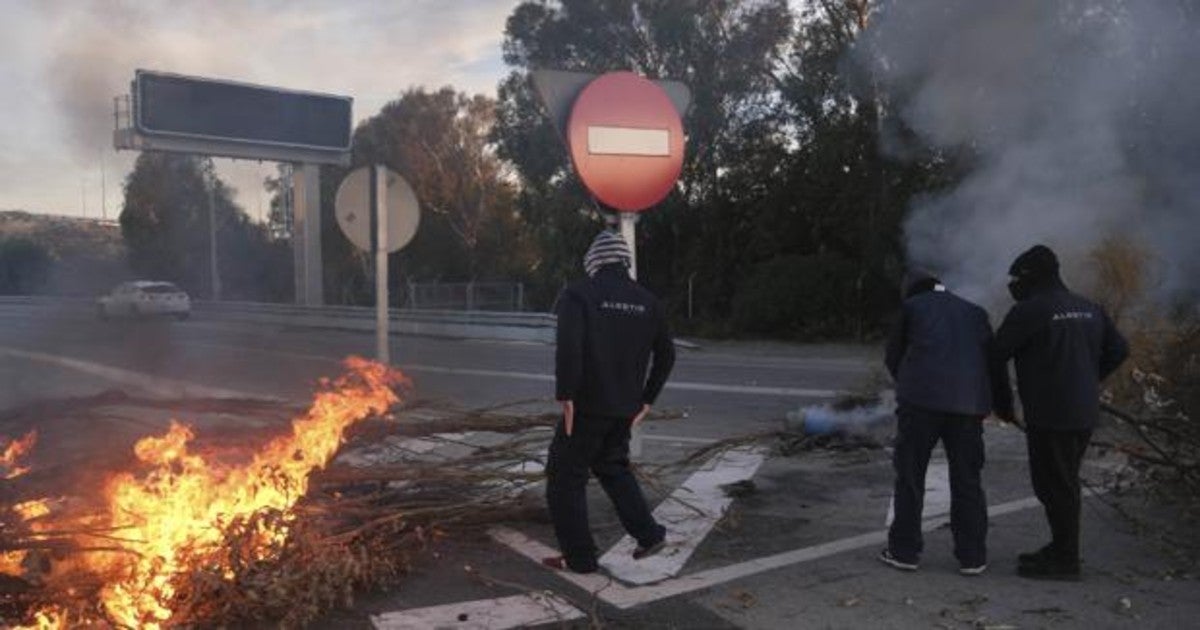 La Voz de Cádiz: El vandalismo nunca es lucha obrera