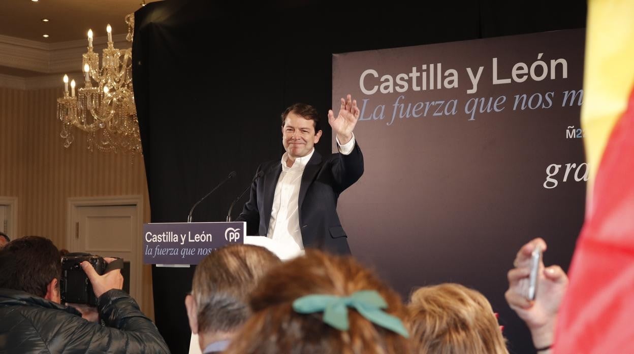 José F. Peláez: Todo/nada sigue igual