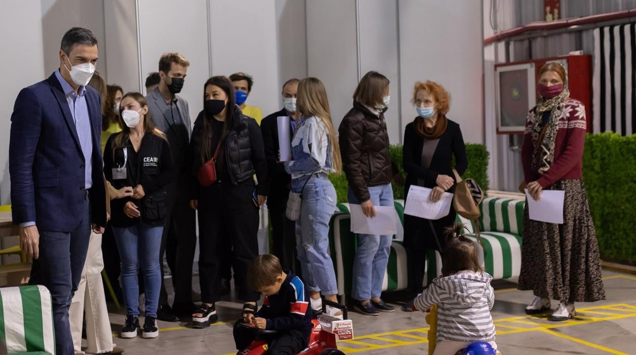 María Jesús Pérez: Sánchez se hace un Geri y le pone la mascarilla a la crisis