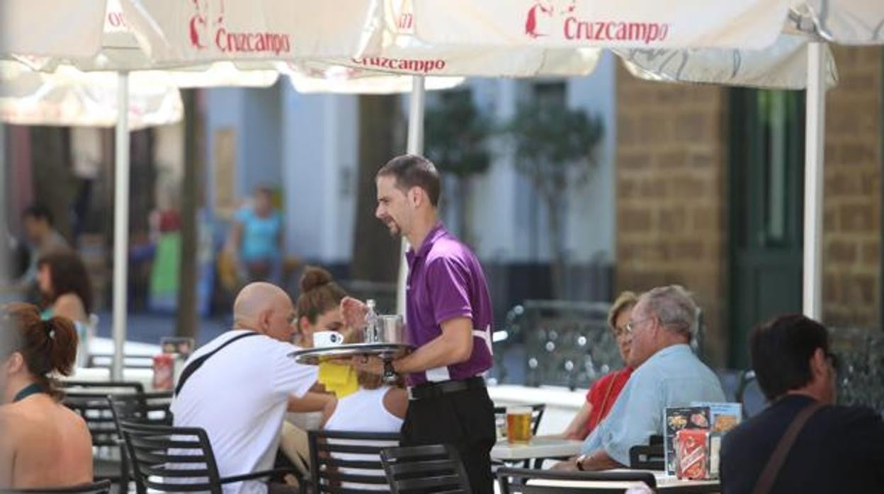 La Voz de Cádiz: Una mejora sostenida pero insuficiente