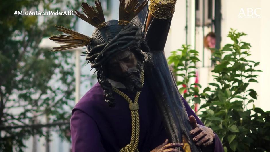 En vídeo - Salida del Señor del Gran Poder de la parroquia de la Blanca Paloma de Sevilla