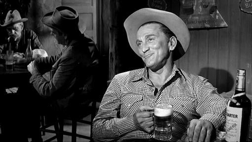 Los papeles más memorables de Kirk Douglas, el centenario superviviente del Hollywood dorado