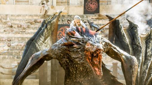 Daenerys Targaryen, a lomos de Drogo