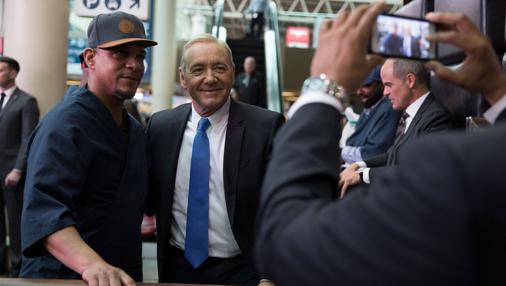 El fotógrafo de Obama ficha por Netflix para capturar al presidente más maquiavélico de la ficción