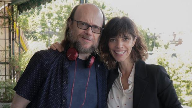 Maribel Verdú se libera de su vida «normal» en la nueva comedia de Santiago Segura