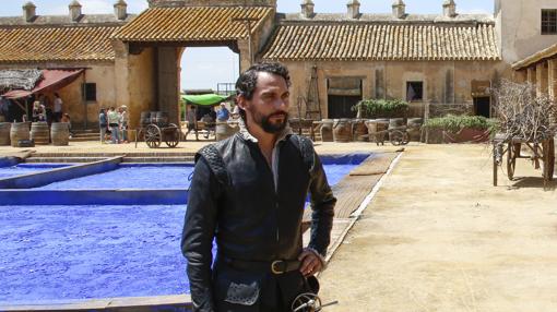 Paco León interpreta a Zúñiga, un personaje secundario de «La peste»