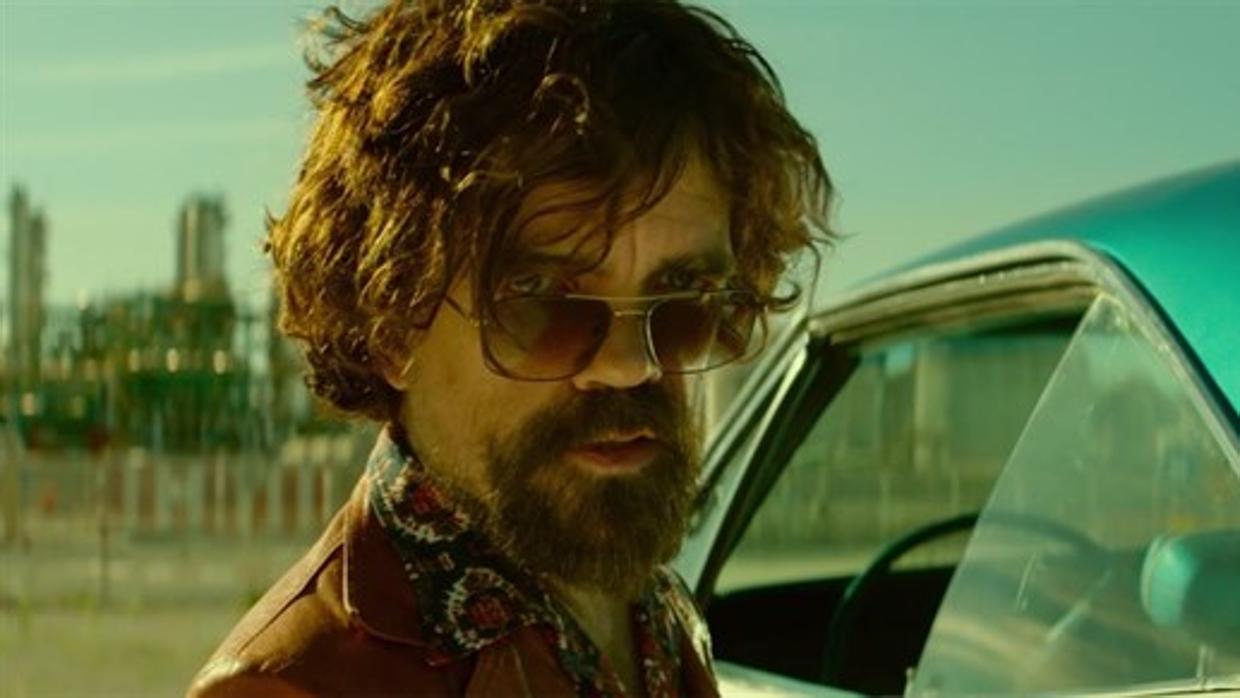 Peter Dinklage durante una escena del corto «La nuestra vida»