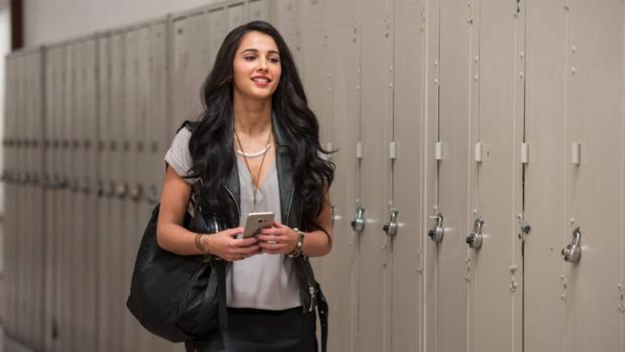 Disney, criticado por elegir a Naomi Scott para interpretar a Jasmine en «Aladdin»