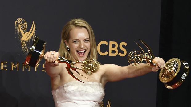 El «joder» de Elisabeth Moss durante los Premios Emmy podría tener su explicación en la Cienciología