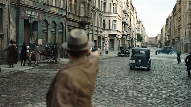 Babylon Berlin, la narración narcótica de un mundo atrapado entre dos catástrofes