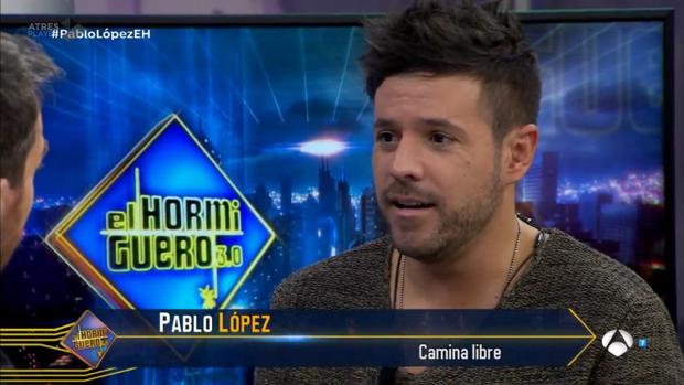 Pablo López se emociona actuando en directo: «Es la canción más especial que he hecho en mi vida»