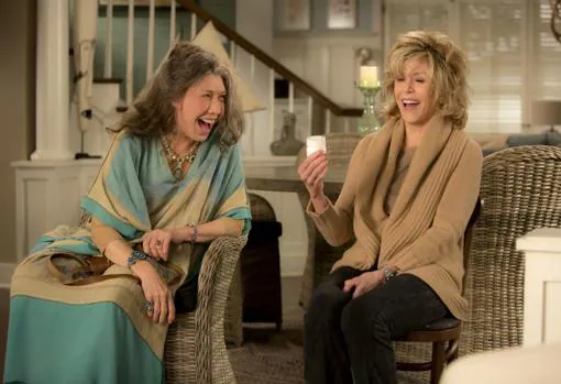 LiLy Tomlin y Jane Fonda ya van por cuatro temporadas de «Grace y Frankie»