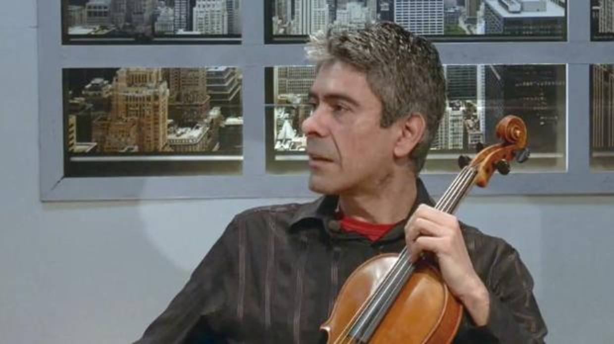 Alejandro Garrido, durante la surrealista entrevista en catalán