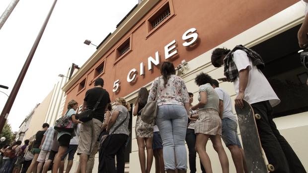 Entre 40 y 90 céntimos: así será la bajada (real) del precio de las entradas de cine