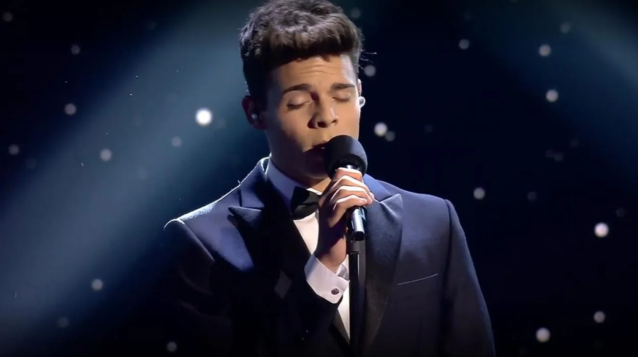 Samuel interpreta «All of me», de John Legend, en la final de «Factor X»