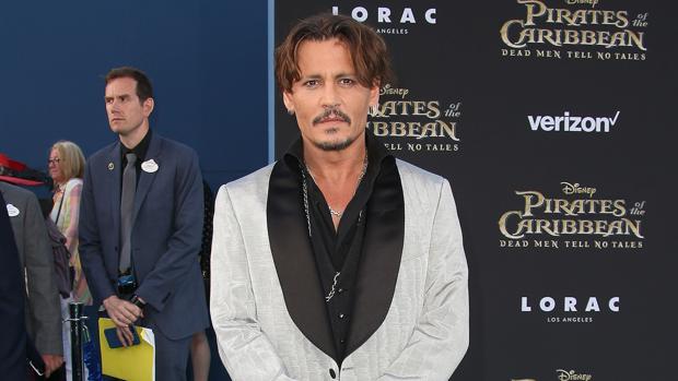 Denuncia contra Johnny Depp por golpear a un trabajador de Hollywood en un rodaje