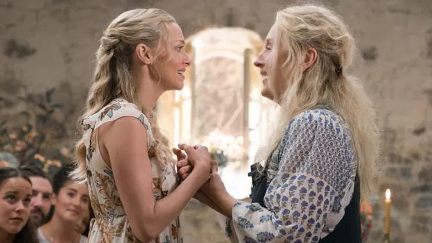 Crítica de «Mamma Mia: Una y otra vez». Lily James le roba el personaje a Meryl Streep