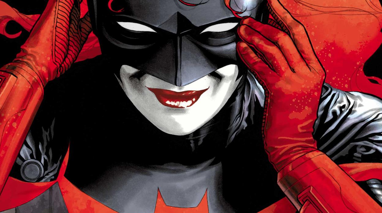 DC se une a la lucha por la inclusión: La primera superheroína lesbiana ya tiene rostro