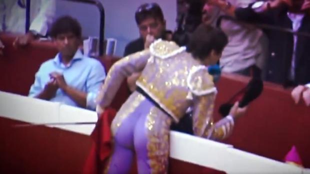 «Aquí hay madroño»: Mucho picoteo y poca chica en la apuesta veraniega de Telemadrid