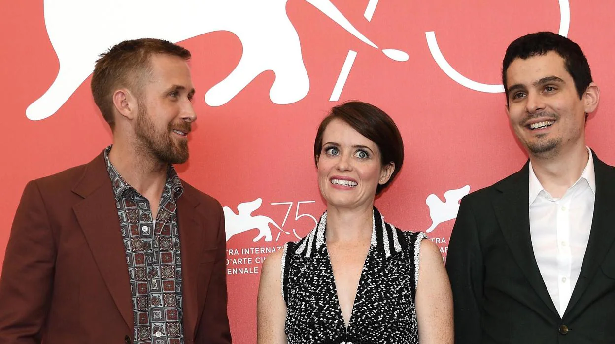 El actor canadiense Ryan Gosling, la actriz británica Claire Foy , y el director estadounidense Damien Chazelle