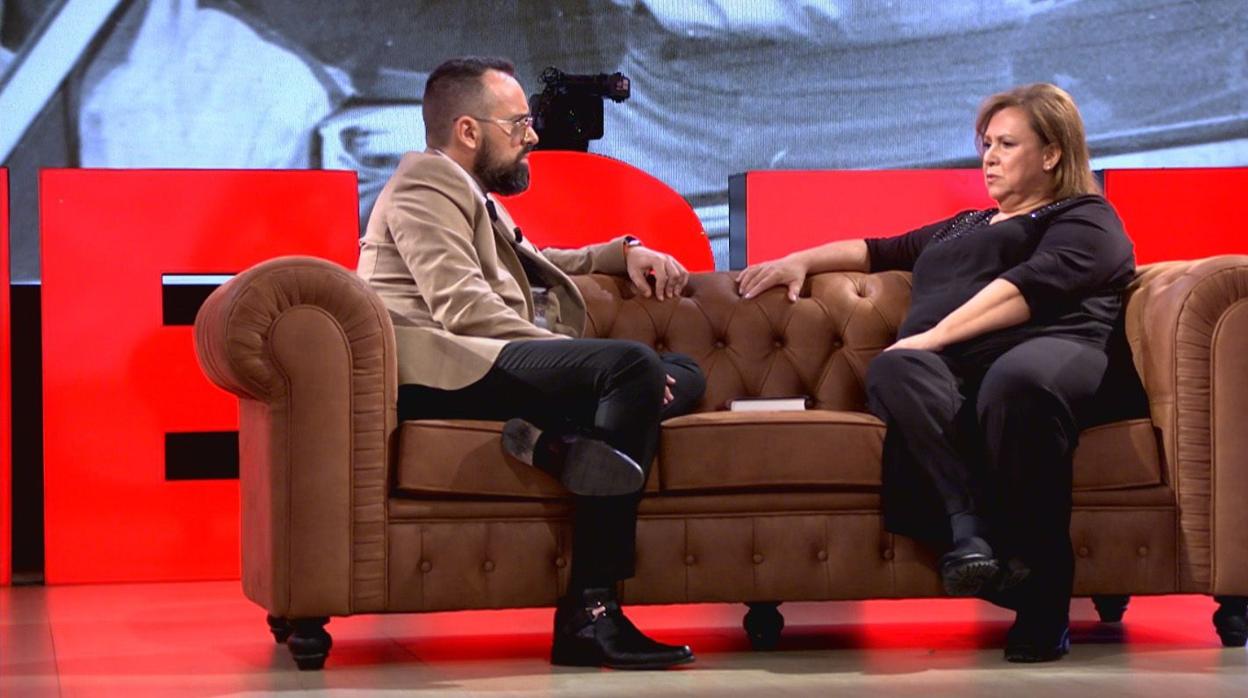 Victoria Henao junto a Risto Mejide