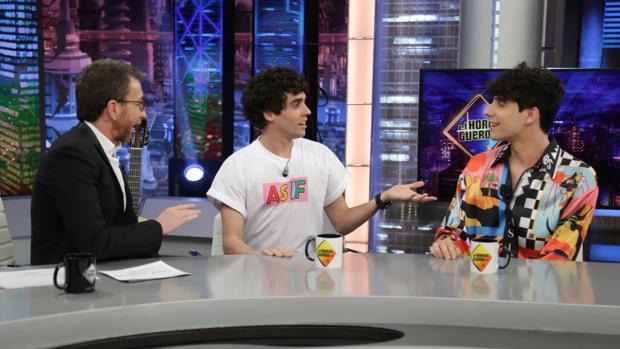 Los Javis se casan en «El Hormiguero»