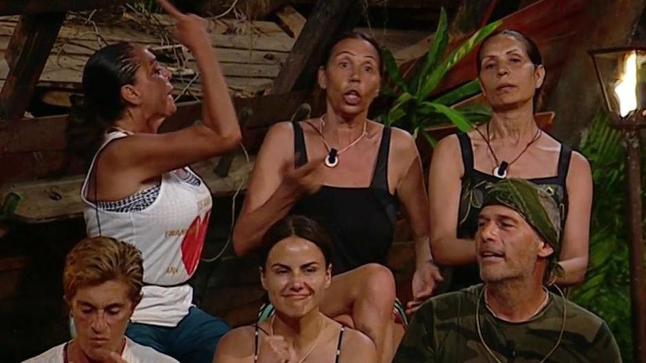 ¿Abandonarán Isabel Pantoja y las Azúcar Moreno Supervivientes?