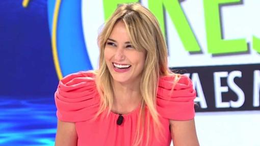 Alba Carrillo en el plató de «Ya es mediodía»