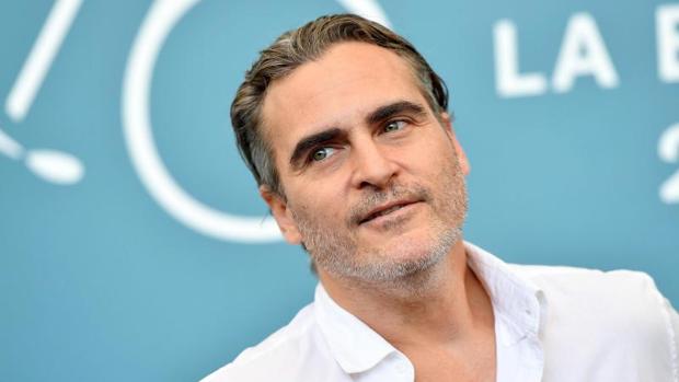 Joaquin Phoenix muestra en Venecia un «Joker» nuevo e irreal