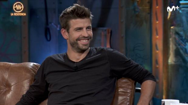 Motes, preguntas comprometidas y una estatua cara: el troleo de «La resistencia» a Gerard Piqué