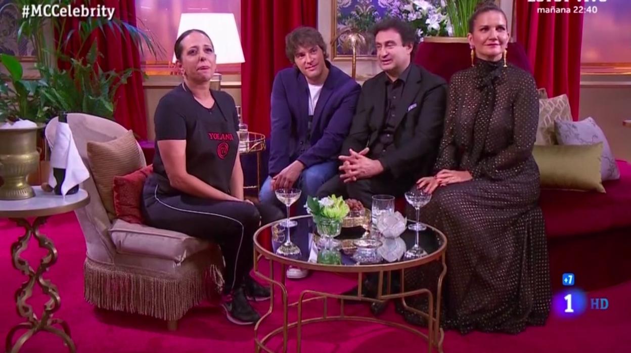 Yolanda Ramos, última expulsada de «MasterChef Celebrity», junto al jurado del programa