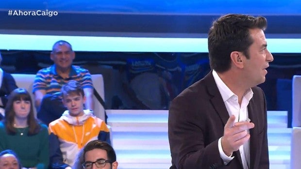 Las «burlas» de Arturo Valls a dos concursantes de «¡Ahora caigo!»