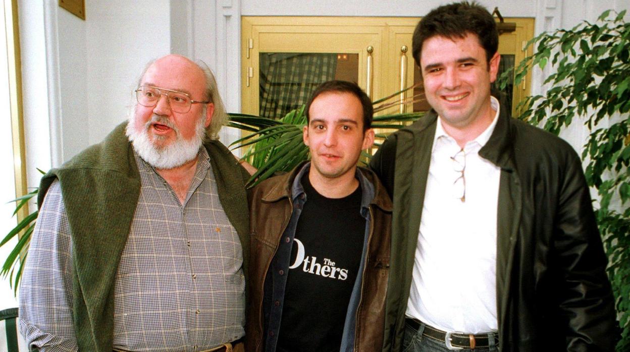 José Luis Cuerda, Amenábar y el productor Fernando Rovaira