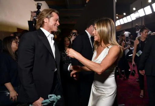Brad Pitt y Jennifer Aniston, en los Globos de Oro 2020