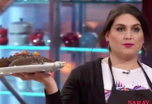 Saray, con el plato de la discordia