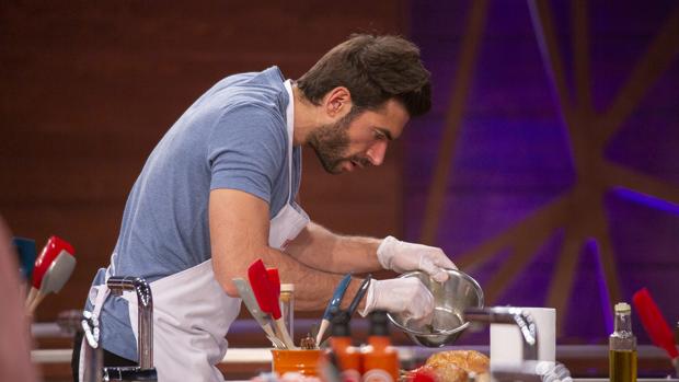 Distancia social y guantes: la «nueva normalidad» llega a «MasterChef»