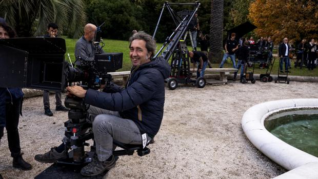 Sorrentino dirigirá una película ambientada en su Nápoles para Netflix