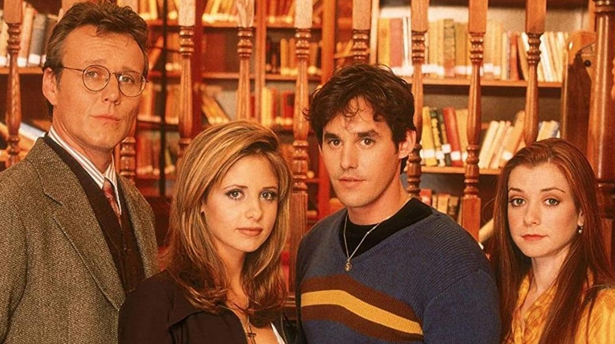 Anthony Head, Sarah Michelle Gellar, Nicholas Brendon y Alyson Hannigan protagonizaron «Buffy, cazavampiros» durante siete temporadas entre 1997 y 2003