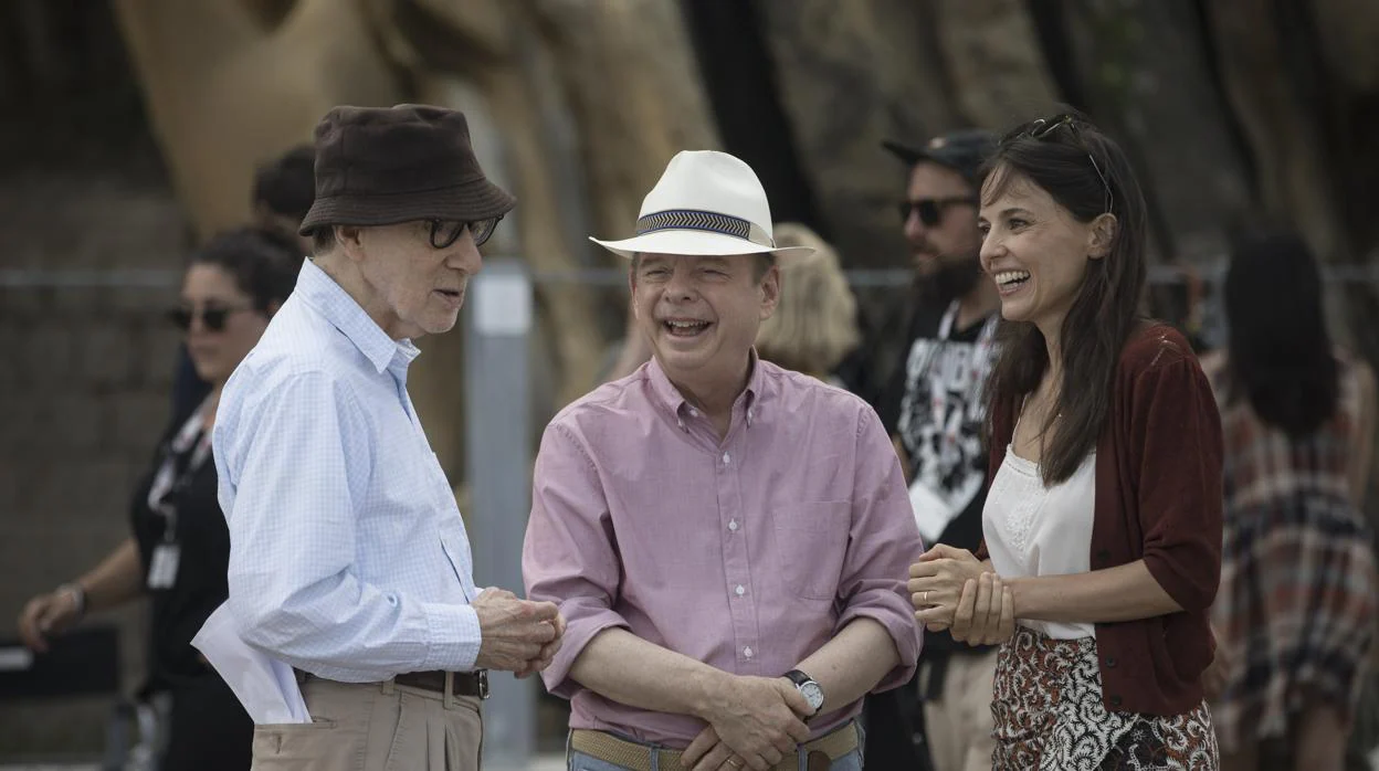 Woody Allen, Wallace Shawn y Elena Anaya en el rodaje de «Rifkin's Festival» en San Sebastián