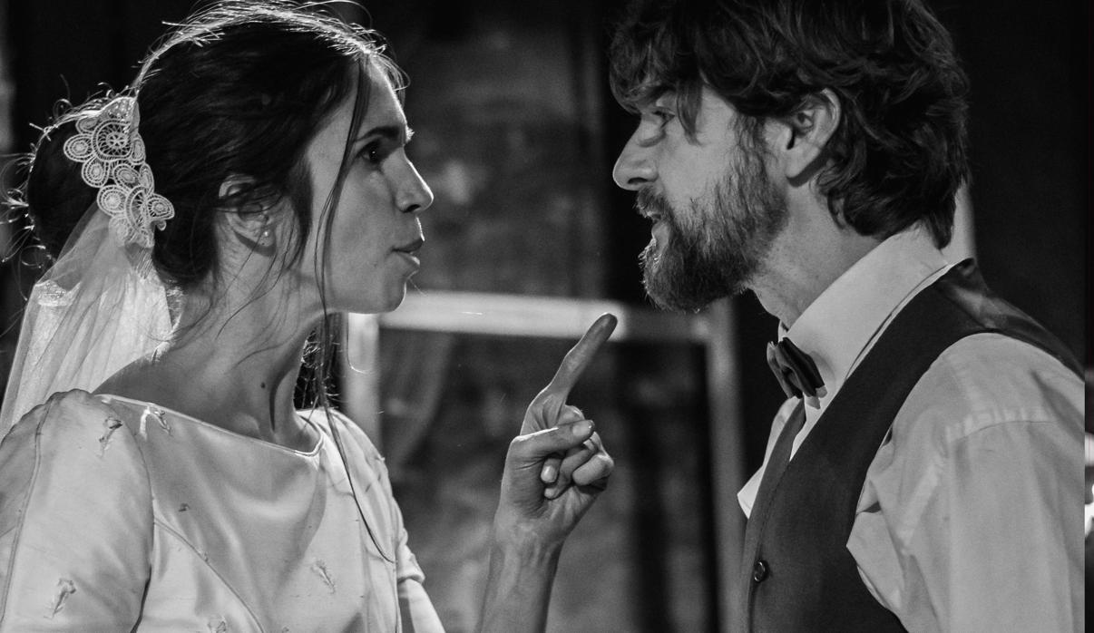 Félix Gómez y Elena Furiase, una pareja más allá de la vida en «Vampus Horror Tales». En vídeo: Entrevista con los actores protagonistas