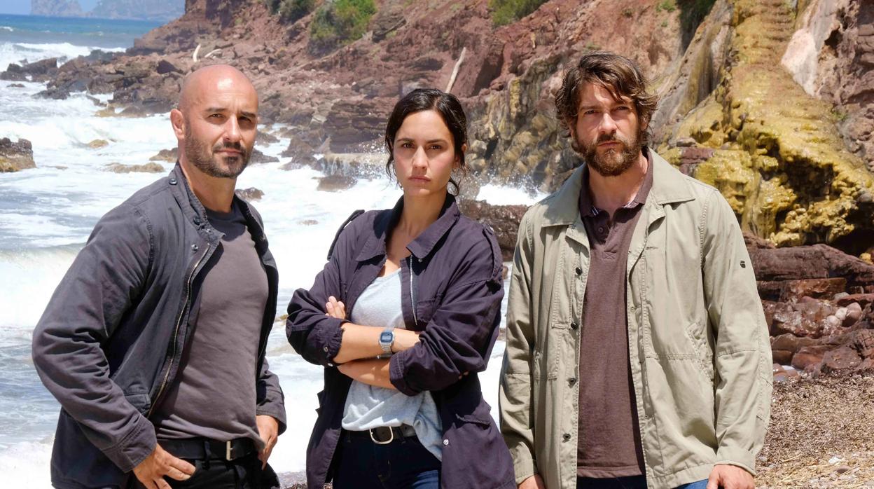 Alain Hernández, Megan Montaner y Félix Gómez protagonizan «La caza. Tramuntana», secuela de «Monteperdido»