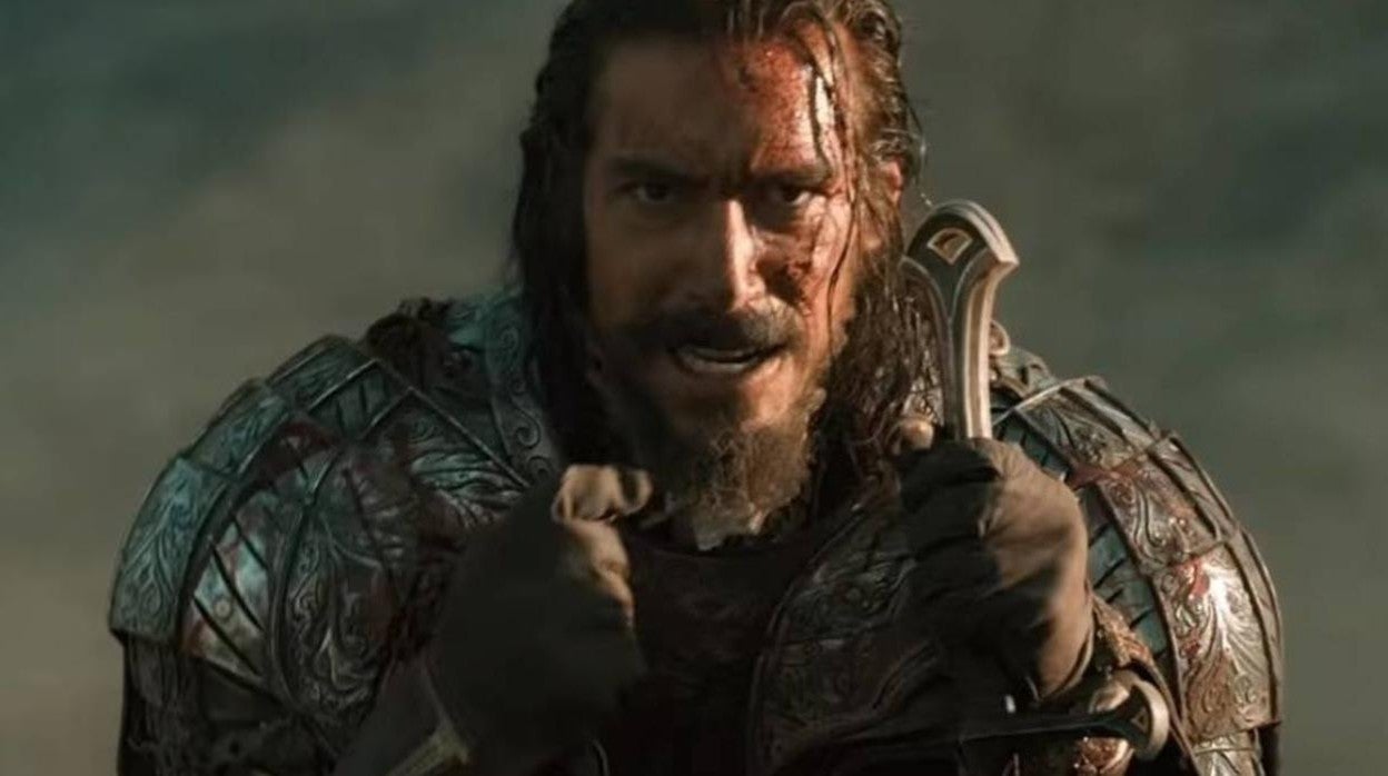 Óscar Jaenada como Hernán Cortés