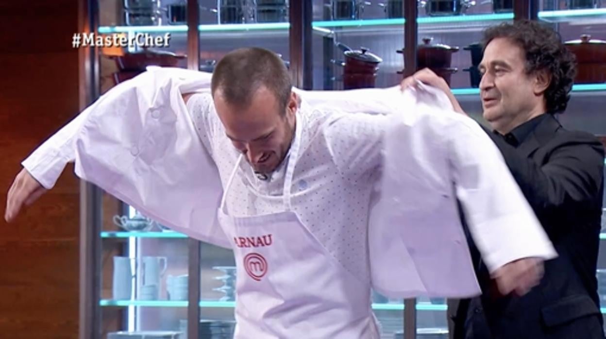 Arnau recibió la primera chaquetilla