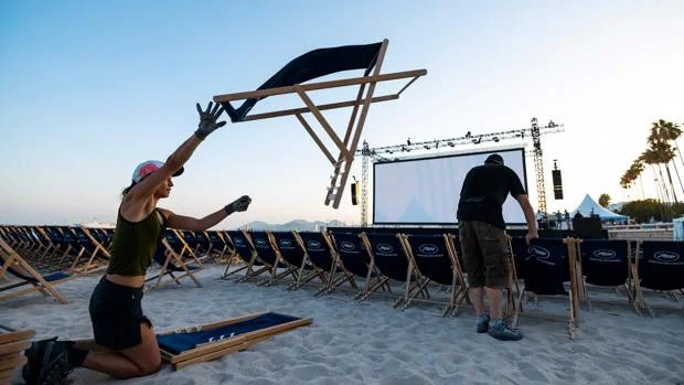 El glamur de Cannes se derrite entre esmóquines a pie de playa y pruebas Covid cada 48 horas