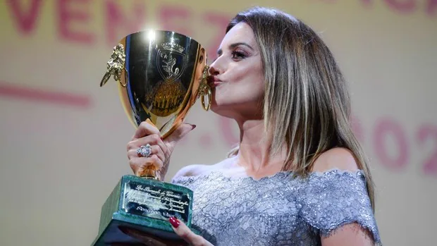 Penélope Cruz, Copa Volpi a la mejor actriz en la Mostra de Venecia